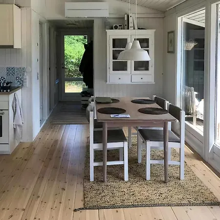 Summer House With Outdoor Shower Near Feriehus *