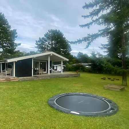 Summer House With Outdoor Shower Near * Fårevejle